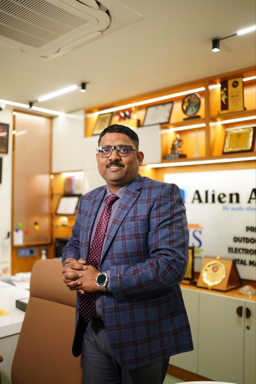Mayank Agarwal - Director Alien Ads